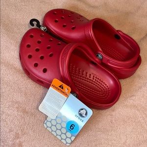 BRAND NEW RED CROCS